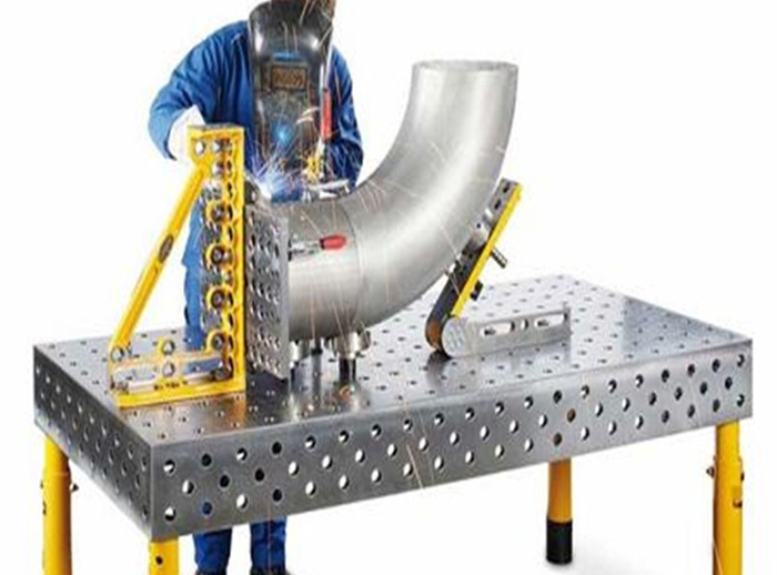 &nbsp; &nbsp;三維柔性焊接平臺(tái)